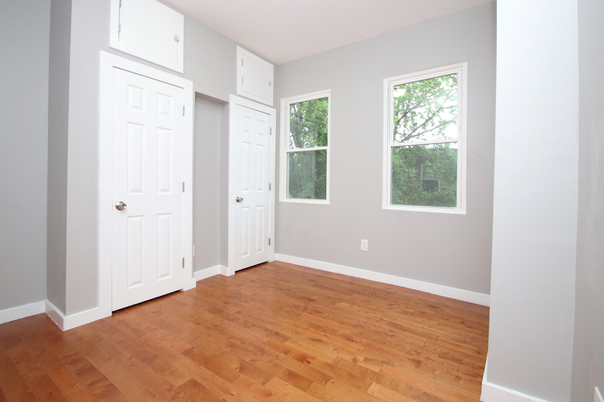 Building Photo - 3831 N Sydenham St