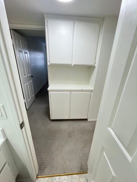 Building Photo - 1161 Packers Cir