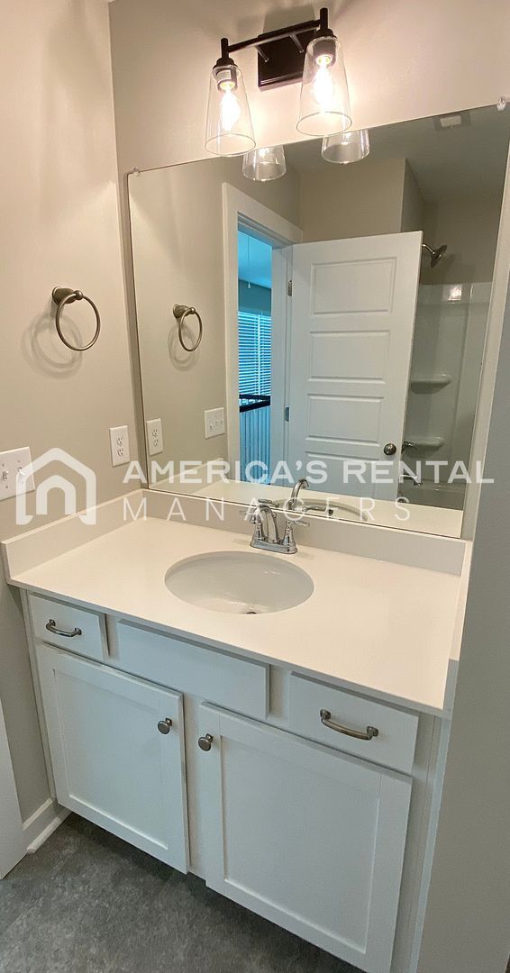 Building Photo - Home for Rent in Calera, AL!!!  Available to View Now! DEPOSIT PENDING!!