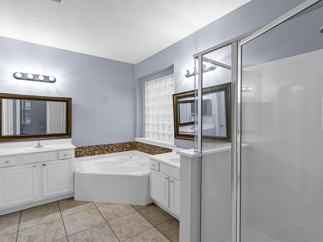 Building Photo - 24526 Blane Dr