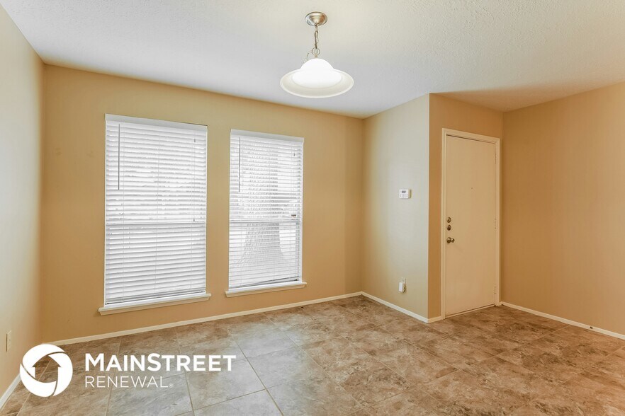 Building Photo - 9415 Charterlawn Cir