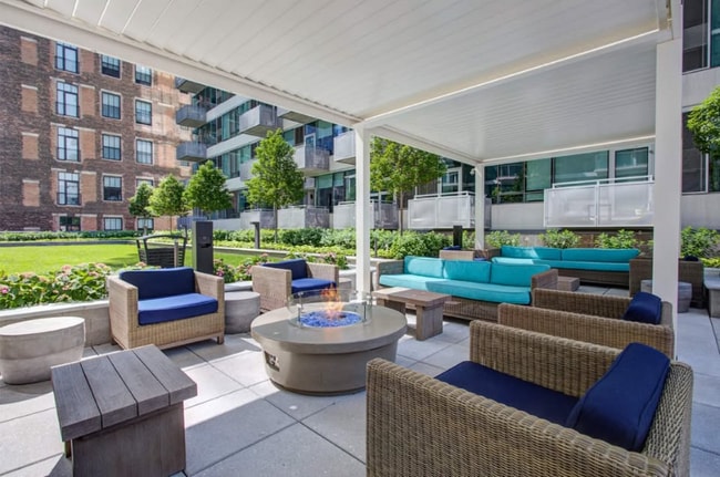 Building Photo - 1311 S Wabash Ave