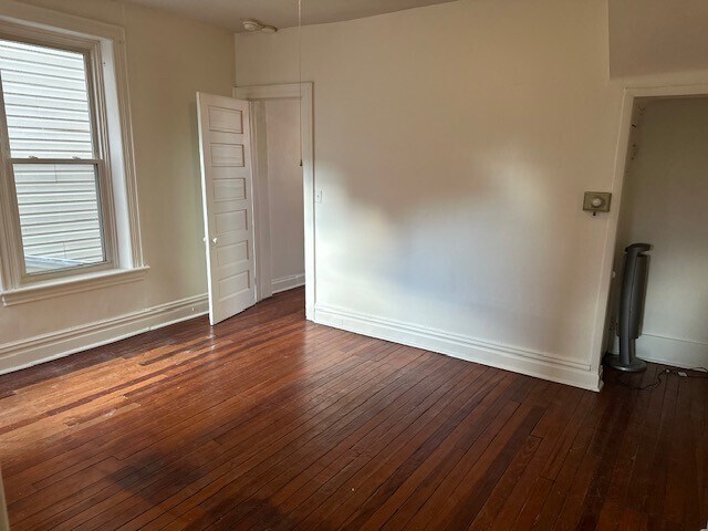 Building Photo - 631 W Franklin St