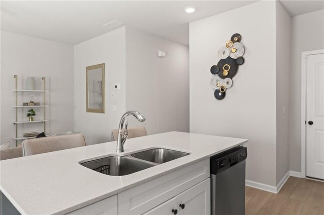 Building Photo - 2538 Polaris Way SW