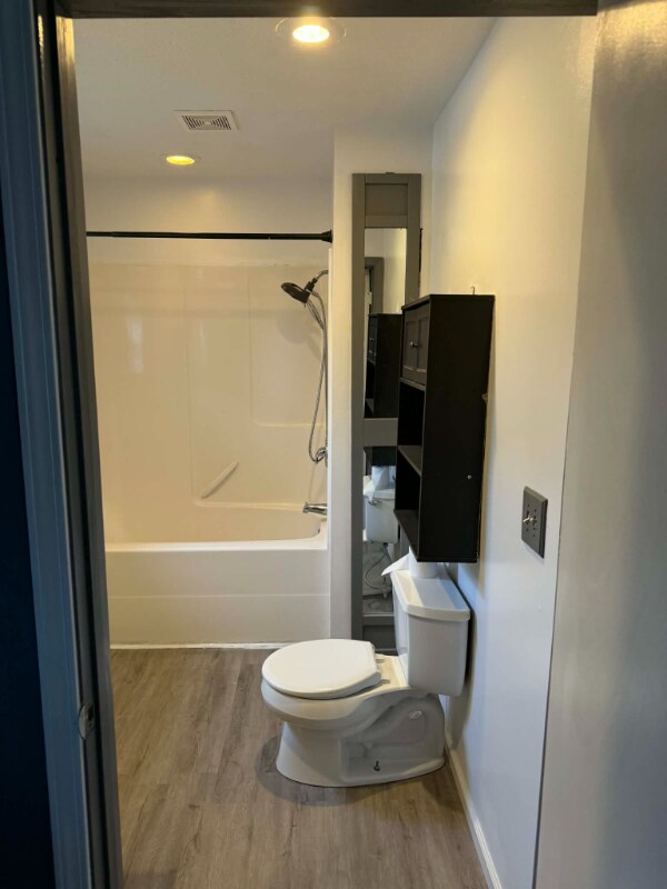 Building Photo - 313 E 4th St