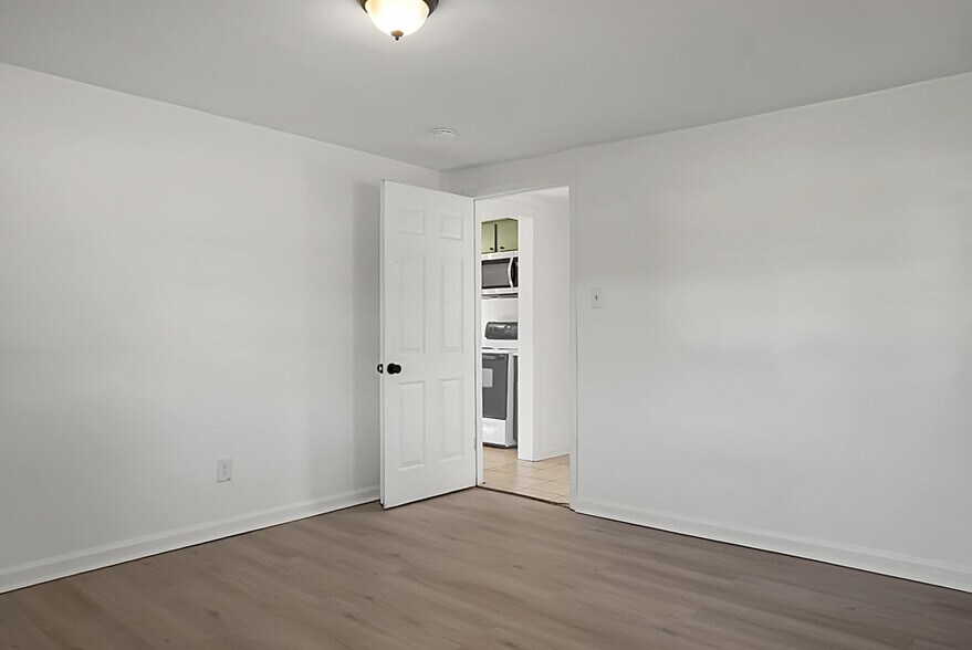 Bedroom 1 - 2735 Exchange Landing Rd