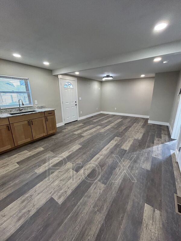 Building Photo - 508 S Joplin St