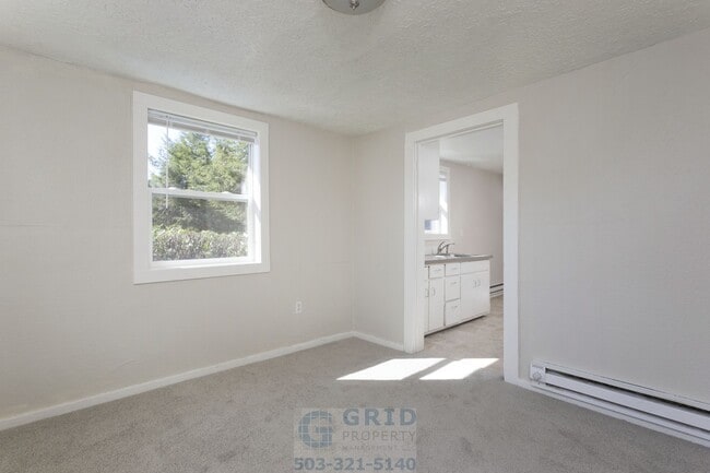 Primary Photo - Charming 2 Bedroom Home Available in Woods...