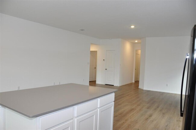 Building Photo - 141 Tofalla