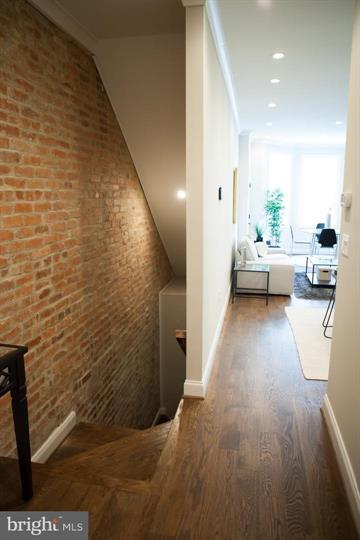 Building Photo - 39 U St NE