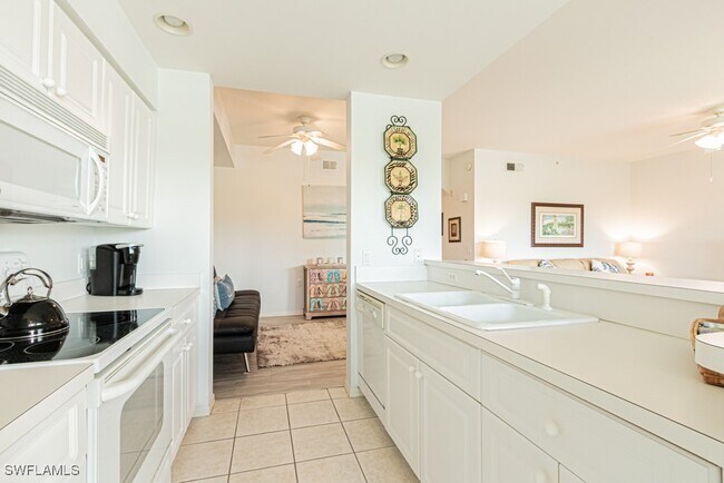 Building Photo - 3830 Sawgrass Way