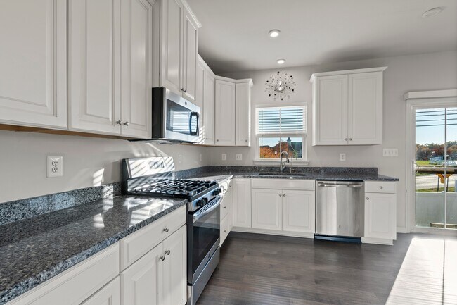 Building Photo - 311 Sunrise Ct