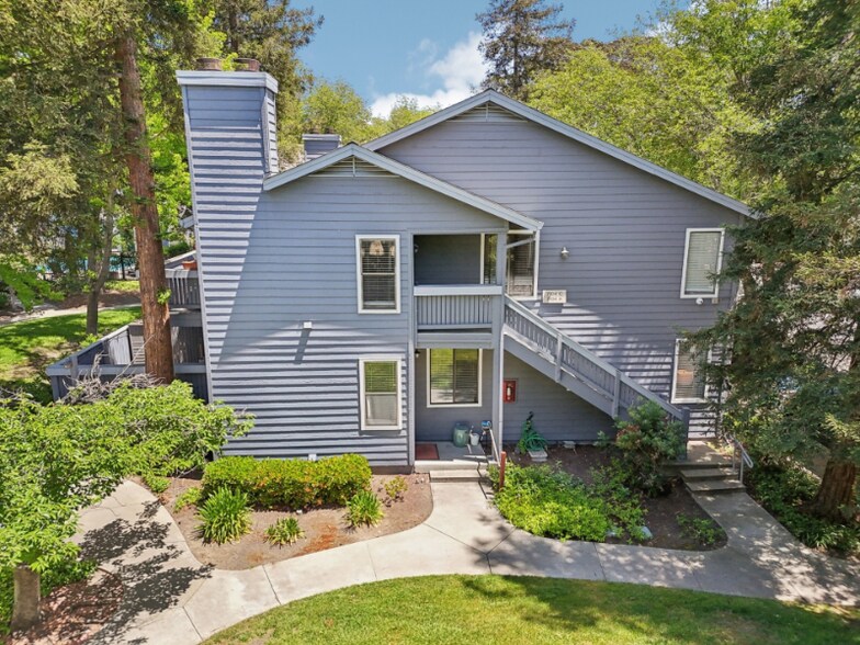 Building Photo - 7104 Cross Creek Cir