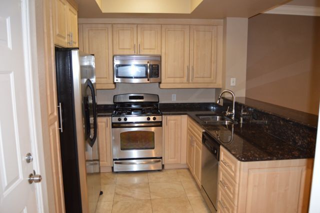 Building Photo - Meridian - Unfurnished 1 Bed|1 Bath Luxury Condo with Main Pool View.