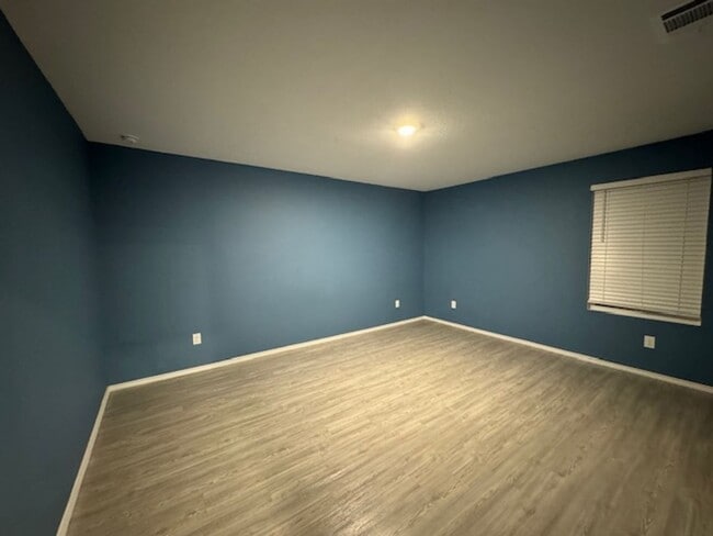 Building Photo - 7010 Solar Rdg