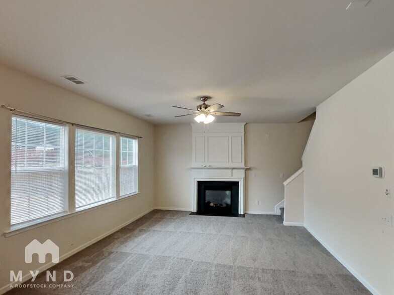 Building Photo - 10629 Claude Freeman Dr