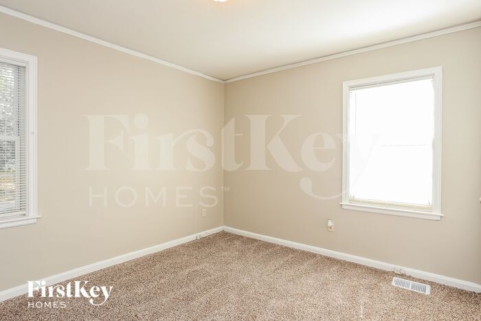 Building Photo - 1924 Shirley St SW