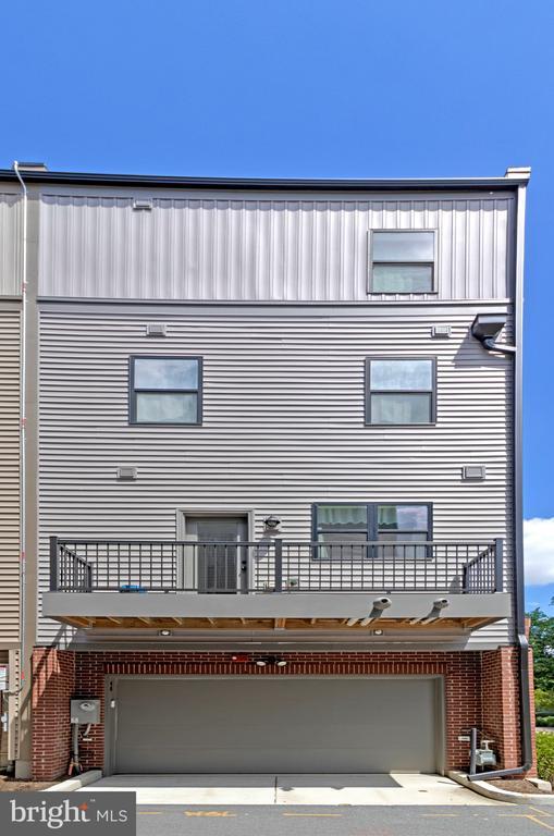 Building Photo - 40 Mural Walk NE