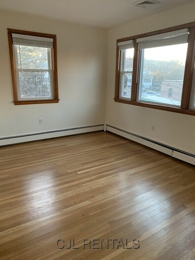 Building Photo - 48-58 Edge Hill Rd