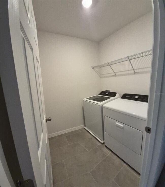 Building Photo - 4557 Range Land Wy