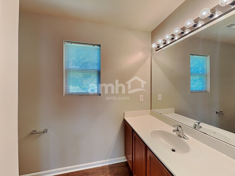 Building Photo - 6227 Thompson Brook Lane