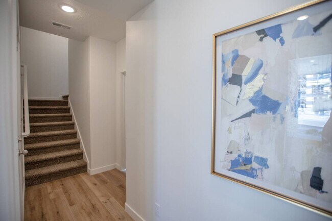 Building Photo - 642 E 460 S