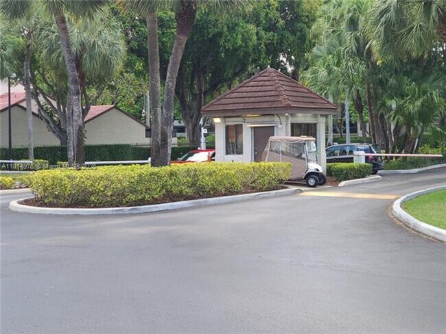 Building Photo - 13390 SW 91st Terrace