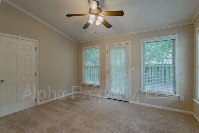 Building Photo - 132 Shockley St