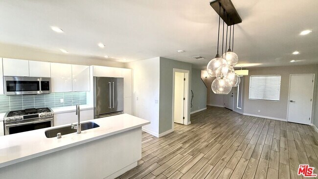 Building Photo - 1802 20th St