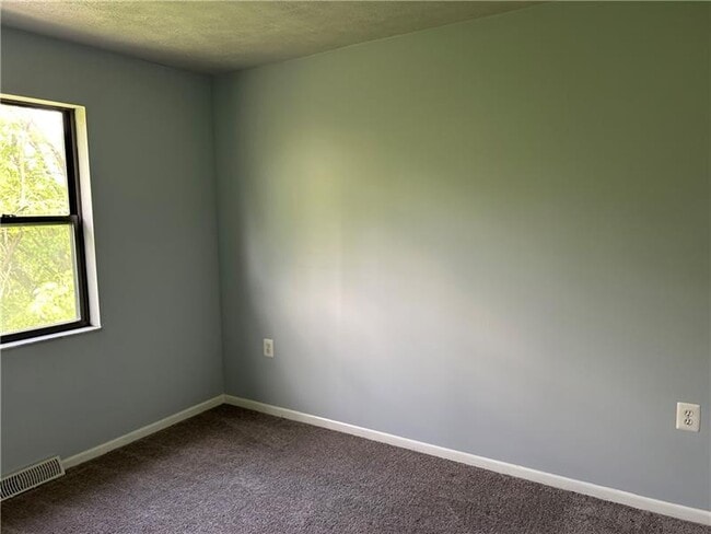 Building Photo - 4856 Mossfield Ct