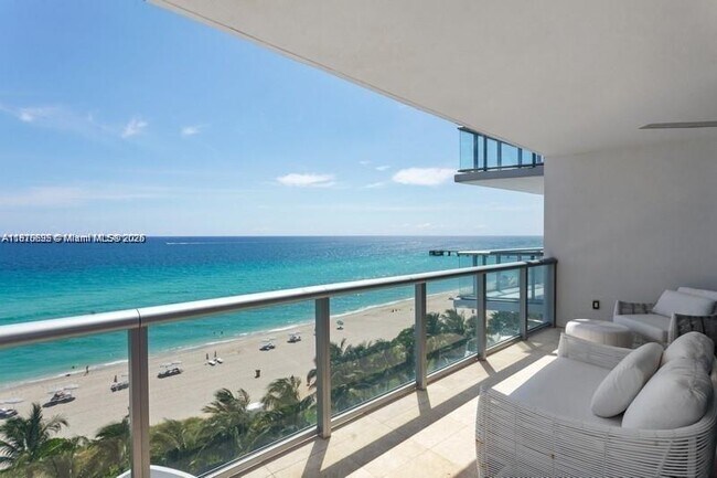 Building Photo - 17001 Collins Ave