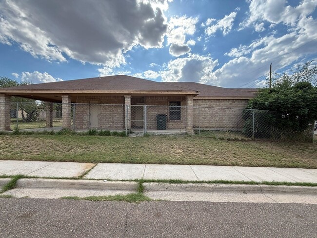 Building Photo - 2019 Cross St