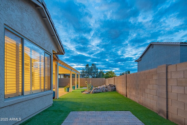 Building Photo - 15290 W Ventura St