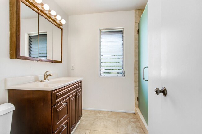 Building Photo - Stunning Mid-Century Modern Home with Pool for Rent for the First Time in Diamond Bar, California!