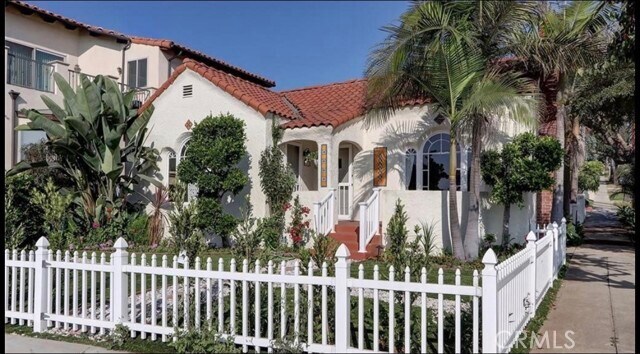 Building Photo - 501 Avenue B Ave