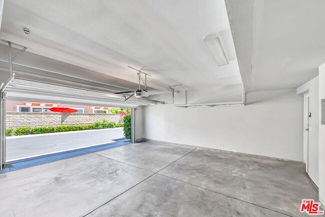 Building Photo - 23904 Calle Del Sol Dr