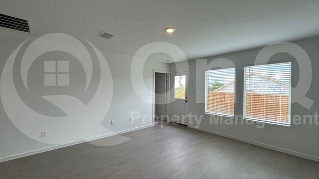 Building Photo - 3116 Tokara St