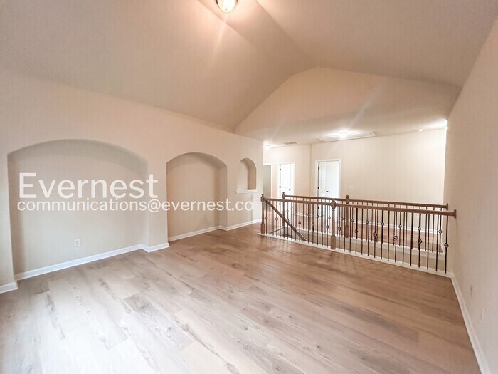 Building Photo - 2096 Stoney Chase Dr