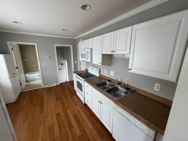 Building Photo - 2 Bed Ferndale home for rent - walking distance to downtown!