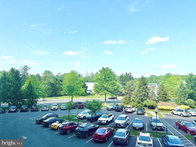 Building Photo - 3210 N Leisure World Blvd