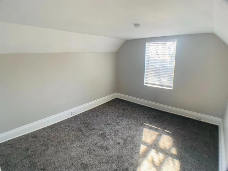 Building Photo - 2558 Ring Pl