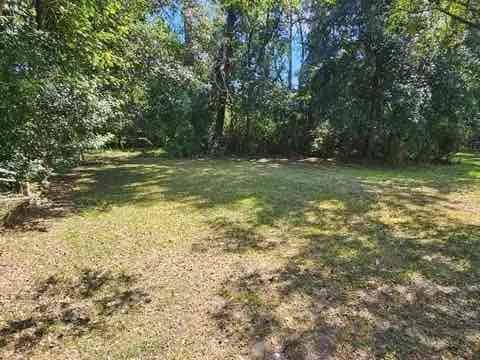 Building Photo - 2665 Faure Dr S