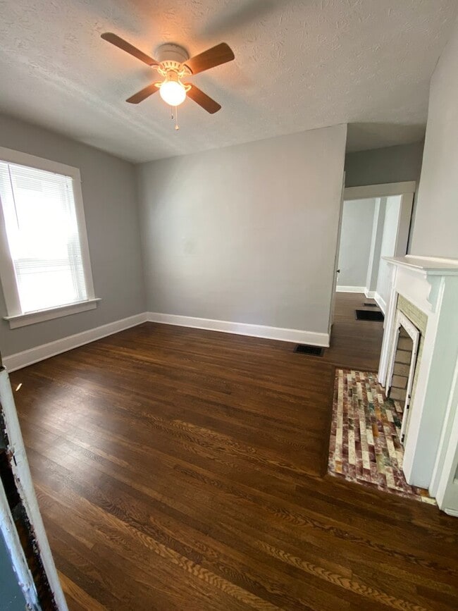 Building Photo - 337-339 Mithoff