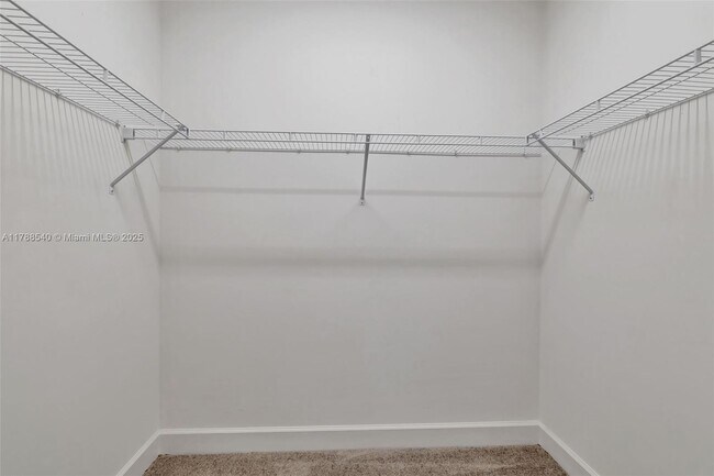 Building Photo - 12756 SW Clear Water Way