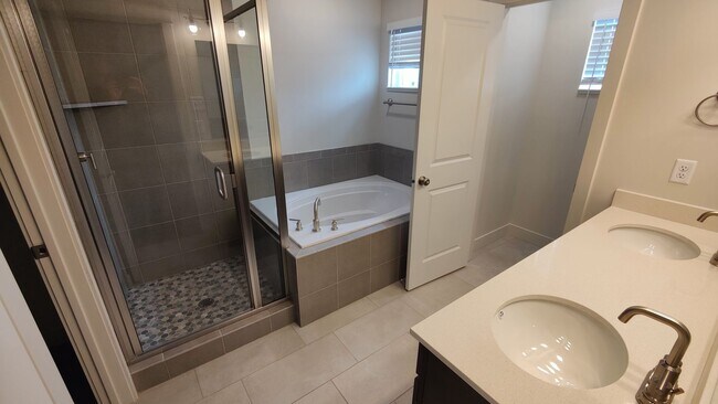 Building Photo - 3 Bed/2.5 Bath Townhome in West Haven for ...