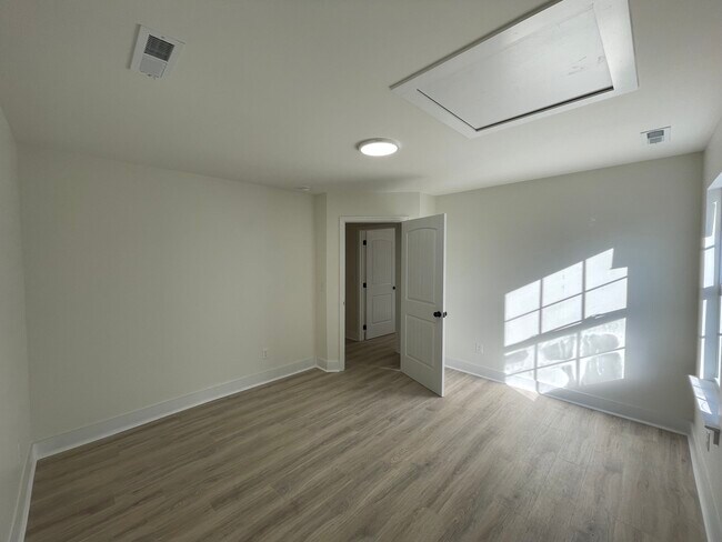 Building Photo - 8132 Graham Rd