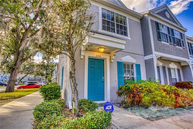 Building Photo - 1050 Vineland Pl
