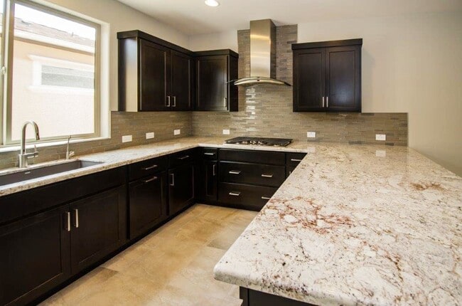 Building Photo - Beautiful 2 bedroom, 2 bath, plus den in an amazing 55+ community in Encanterra! - MEMBERSHIP INC...