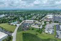 Building Photo - Deville Manor