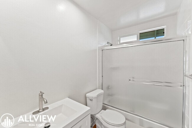 Building Photo - 16661 Tunstall Ln